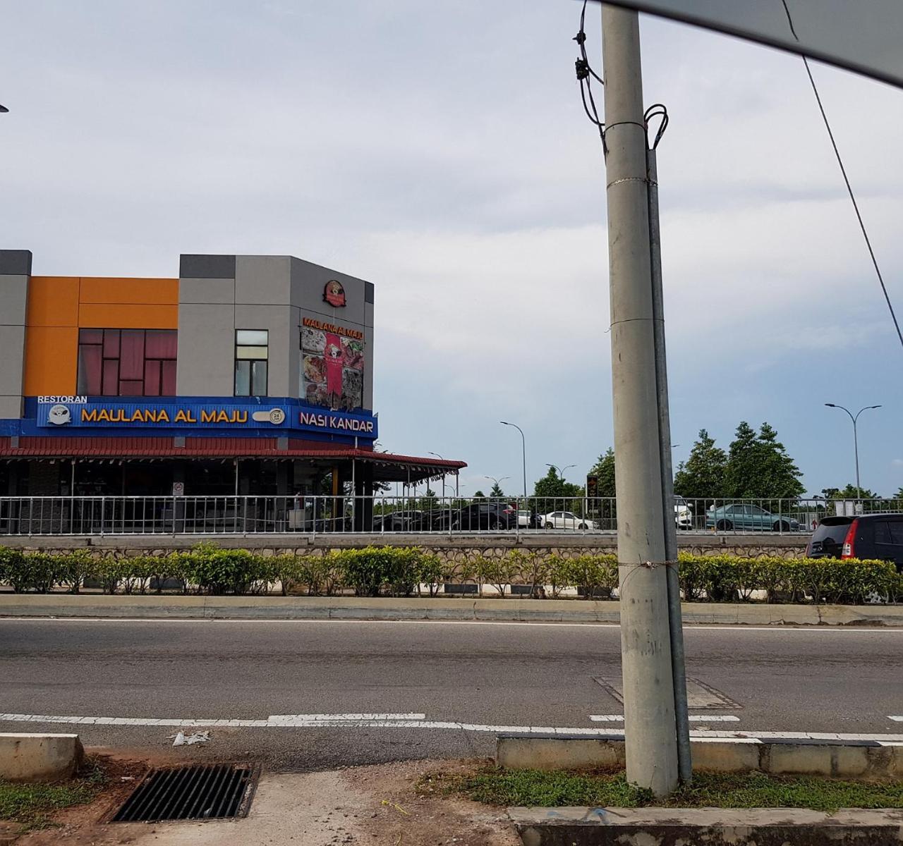 Selendang In Krubong Near Std Hang Jebat, Mitc & Utem Malacca Bagian luar foto